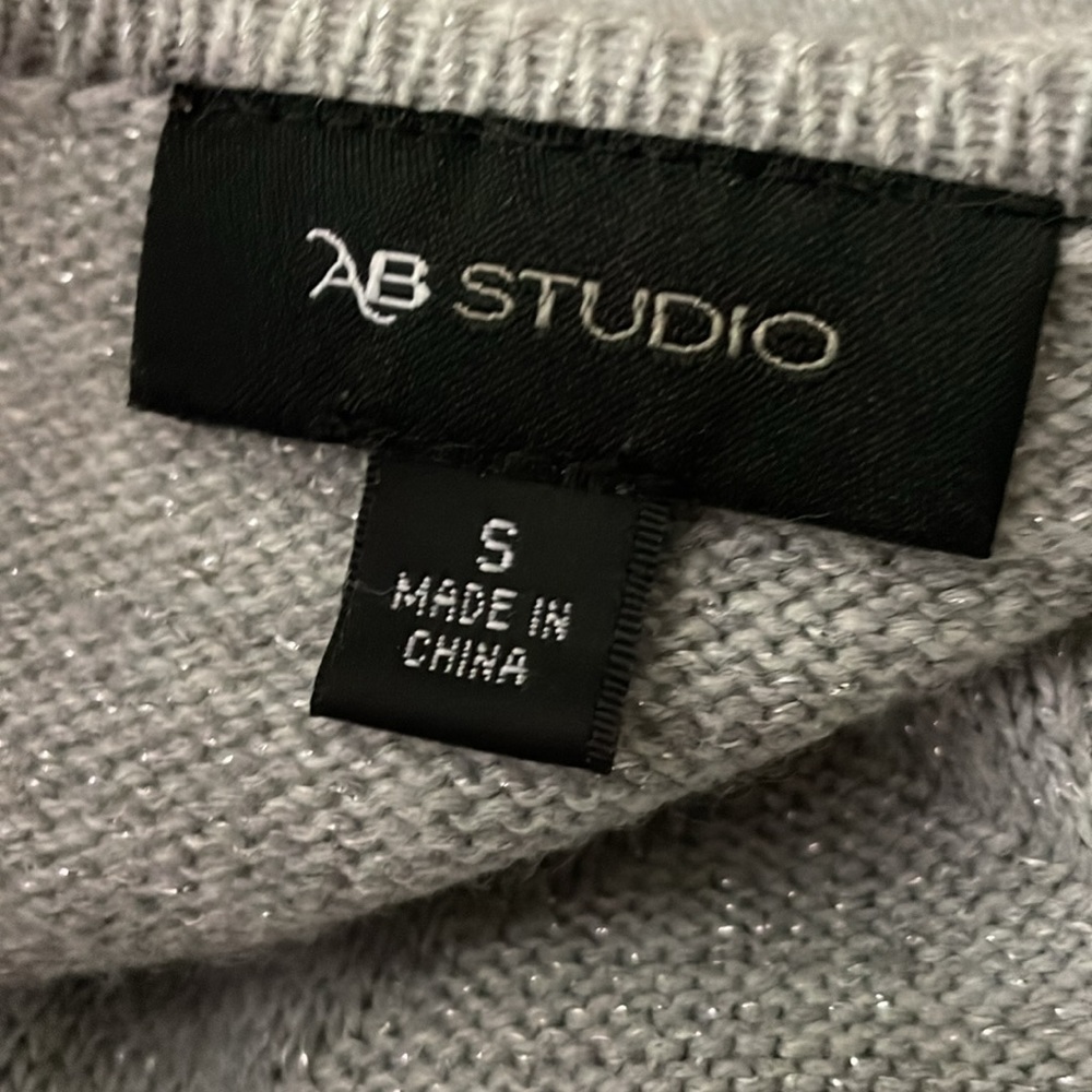 AB Studio Gray Glitter Sweater - Size Small - Picture 7 of 9